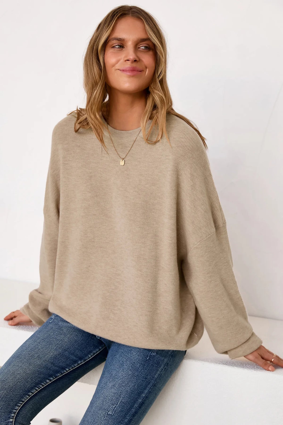 Arach&Cloz Wool-Blend Crew-Neck Oversized Pullover — product image 18
